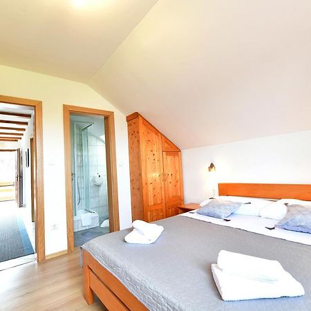 Guest House Family Dukic Rakovica Buitenkant foto