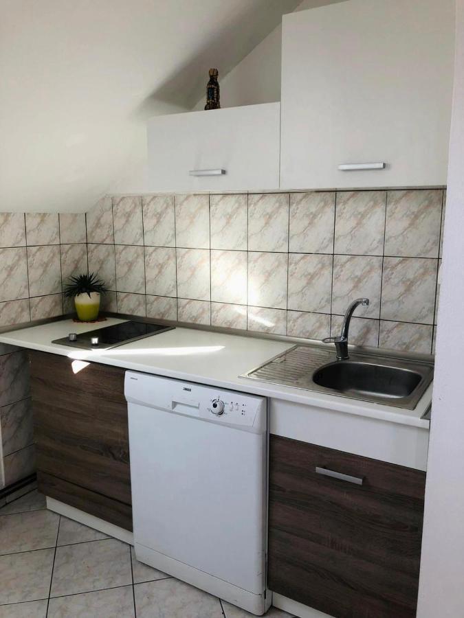 Guest House Family Dukic Rakovica Buitenkant foto