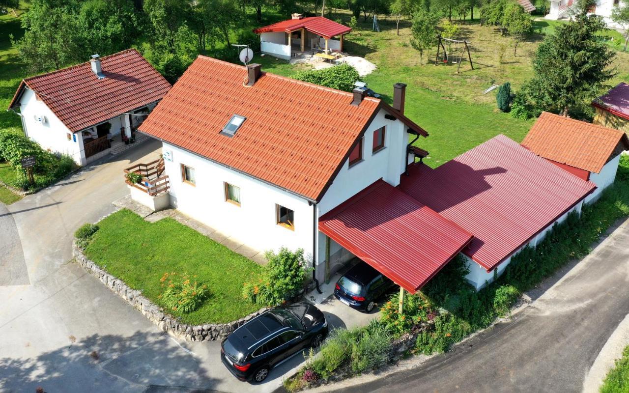 Guest House Family Dukic Rakovica Buitenkant foto
